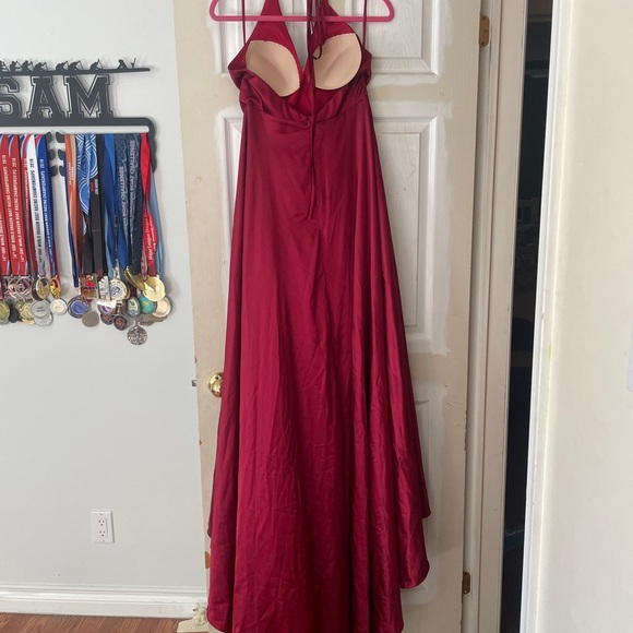 Prom dress - Picture 2 of 5